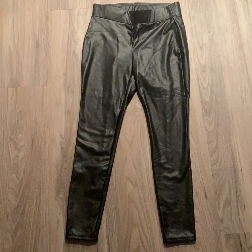 Leather leggings